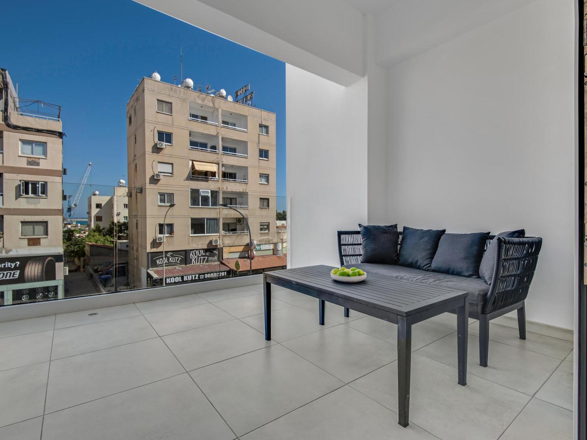 Sanders Crystal Larnaca Exterior photo